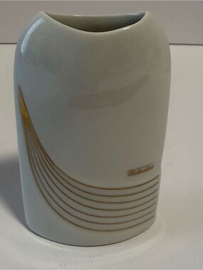 Vintage German Porcelain Valentino Gold Line Bud Vase - Vohenstrauss Seltmann⁠